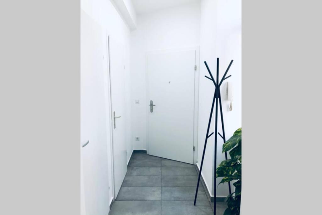 Gemuetliche Wohnung Wien Stadthalle Viena Exterior foto