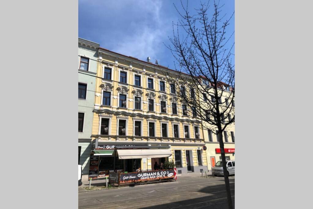 Gemuetliche Wohnung Wien Stadthalle Viena Exterior foto